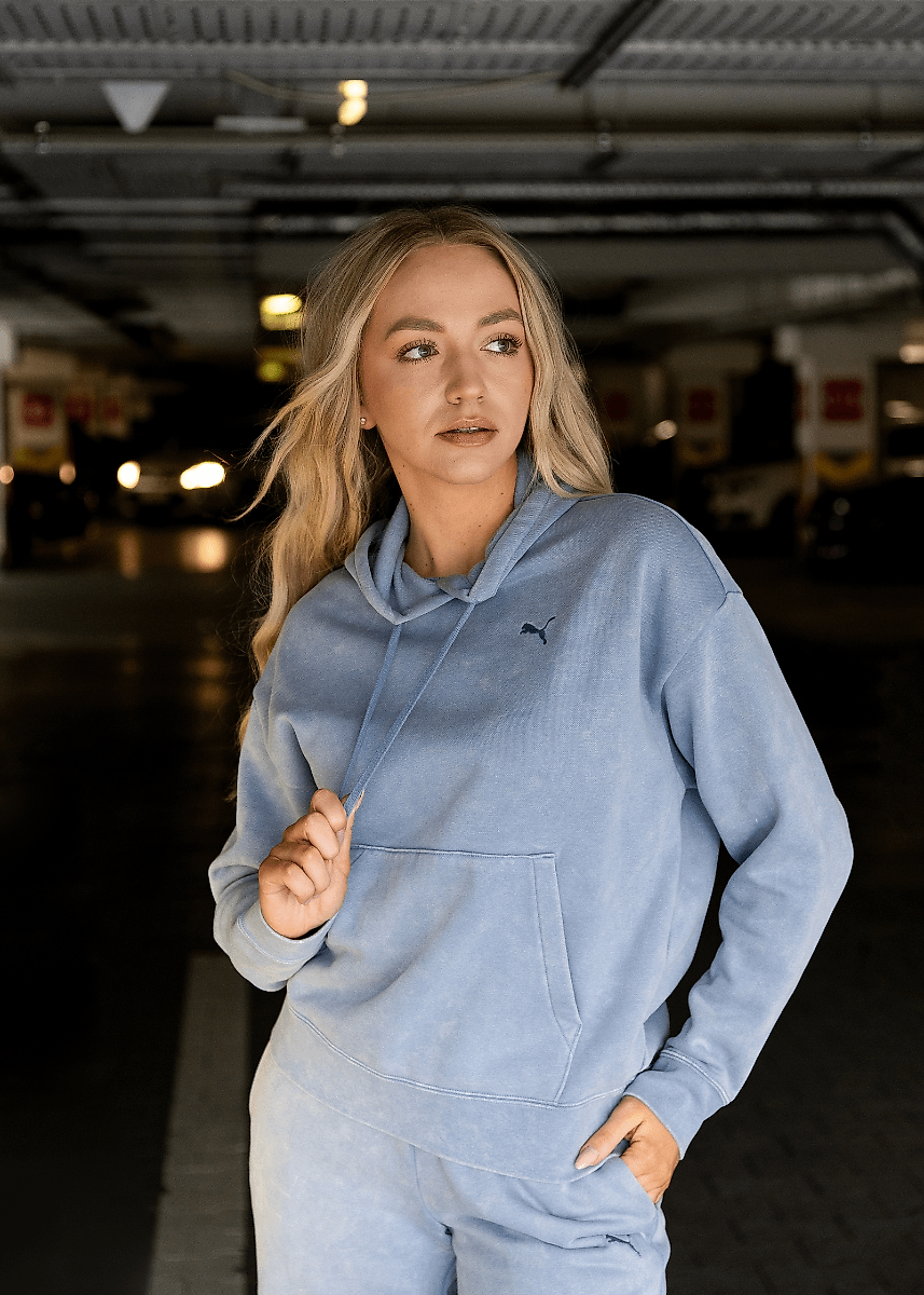 PUMA Hanorac de damă ESS Elevated Relaxed Wash Hoodie 688103 34