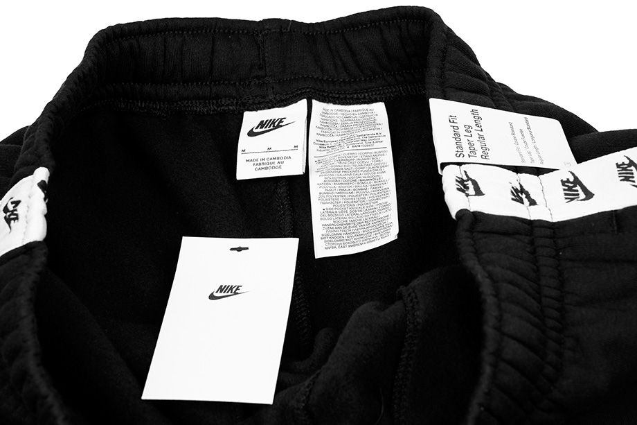 Nike Trening pentru bărbați Club Flecee Gx Hd Trk Suit DM6838 010 Nike Trening pentru bărbați Club Flecee Gx Hd Trk Suit DM6838 010