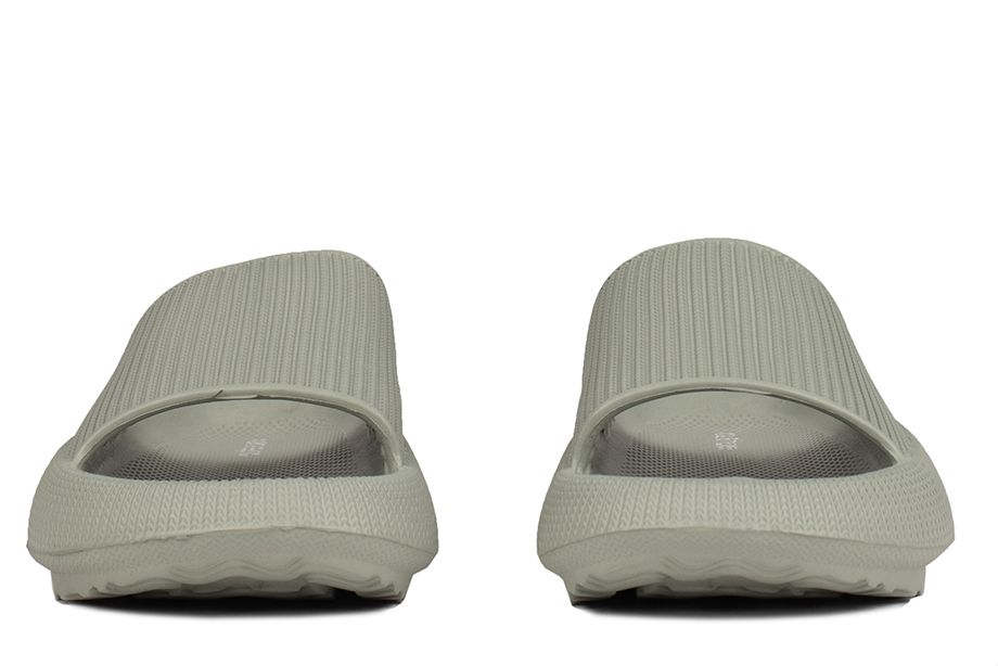 Outhorn Slapi pentru femei F120 OTHWSS23FFLIF120 47S Outhorn Slapi pentru femei F120 OTHWSS23FFLIF120 47S