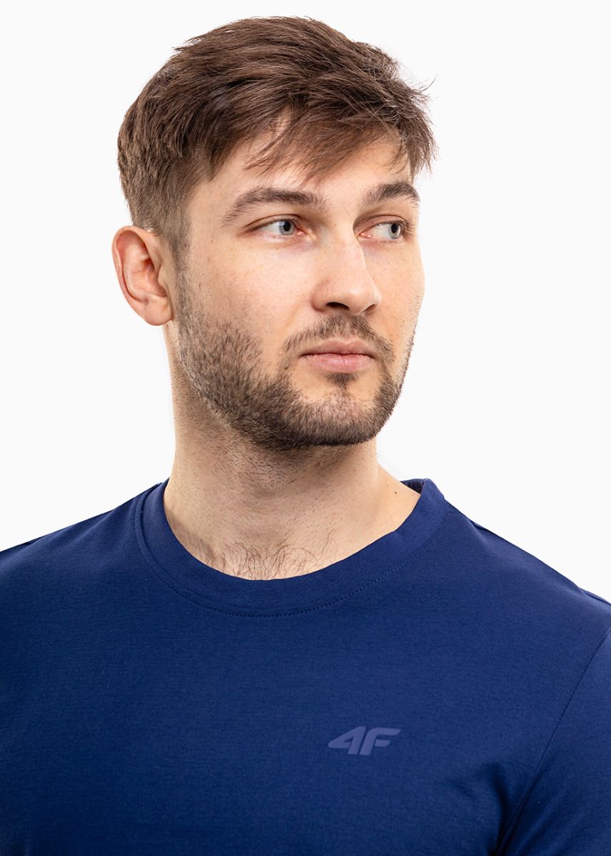 4F Tricou pentru bărbați M2256 4FWMM00TTSHM2256 031S 4F Tricou pentru bărbați M2256 4FWMM00TTSHM2256 031S