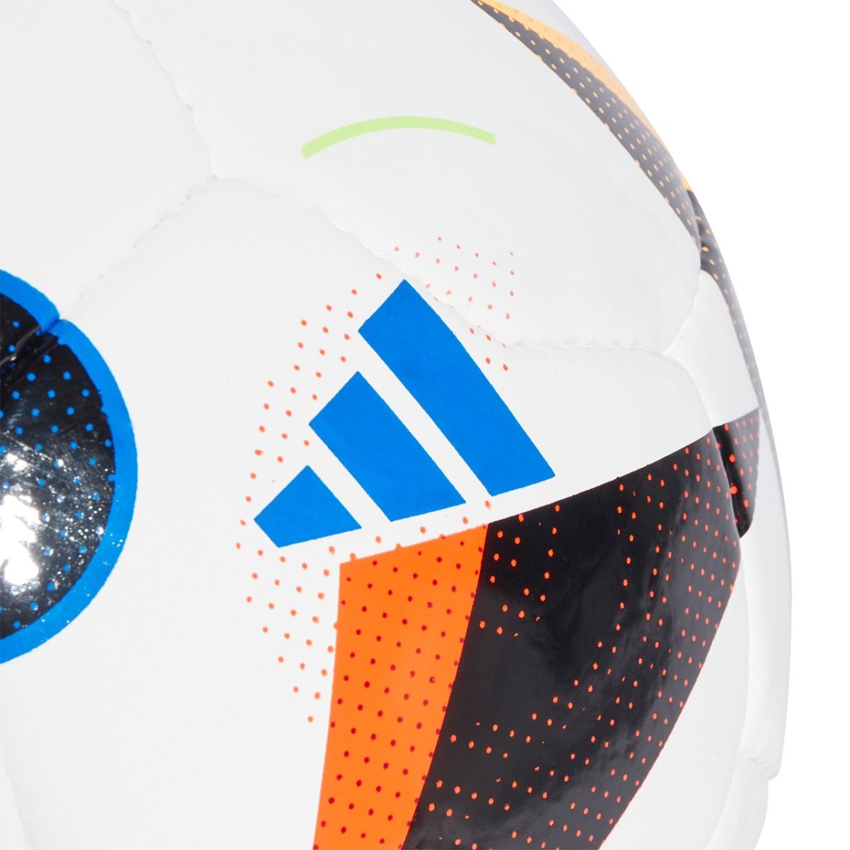 adidas Minge de fotbal Futsal Euro24 Fussballliebe Pro Sala IN9364 adidas Minge de fotbal Futsal Euro24 Fussballliebe Pro Sala IN9364