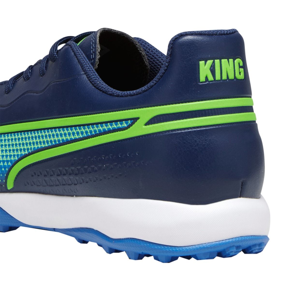 Puma Ghete de fotbal King Match TT 107260 02