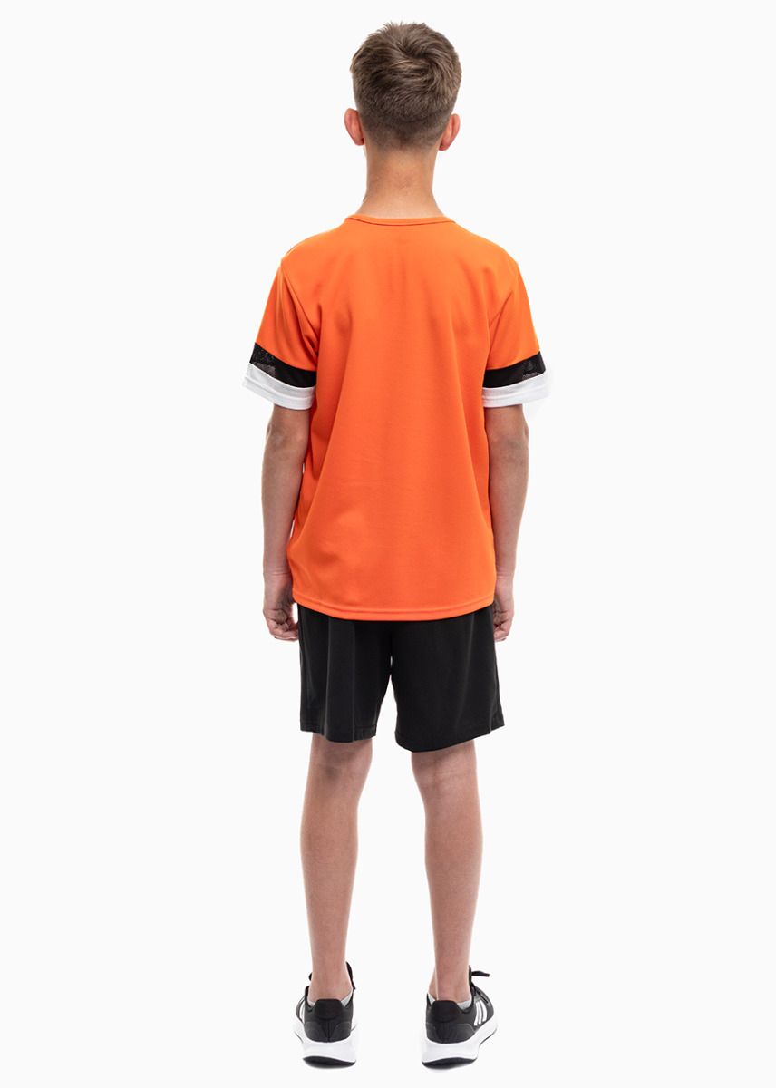 PUMA Set de sport pentru copii Tricou Pantaloni scurți teamRISE Jersey Jr 704938 08/704943 04 PUMA Set de sport pentru copii Tricou Pantaloni scurți teamRISE Jersey Jr 704938 08/704943 04