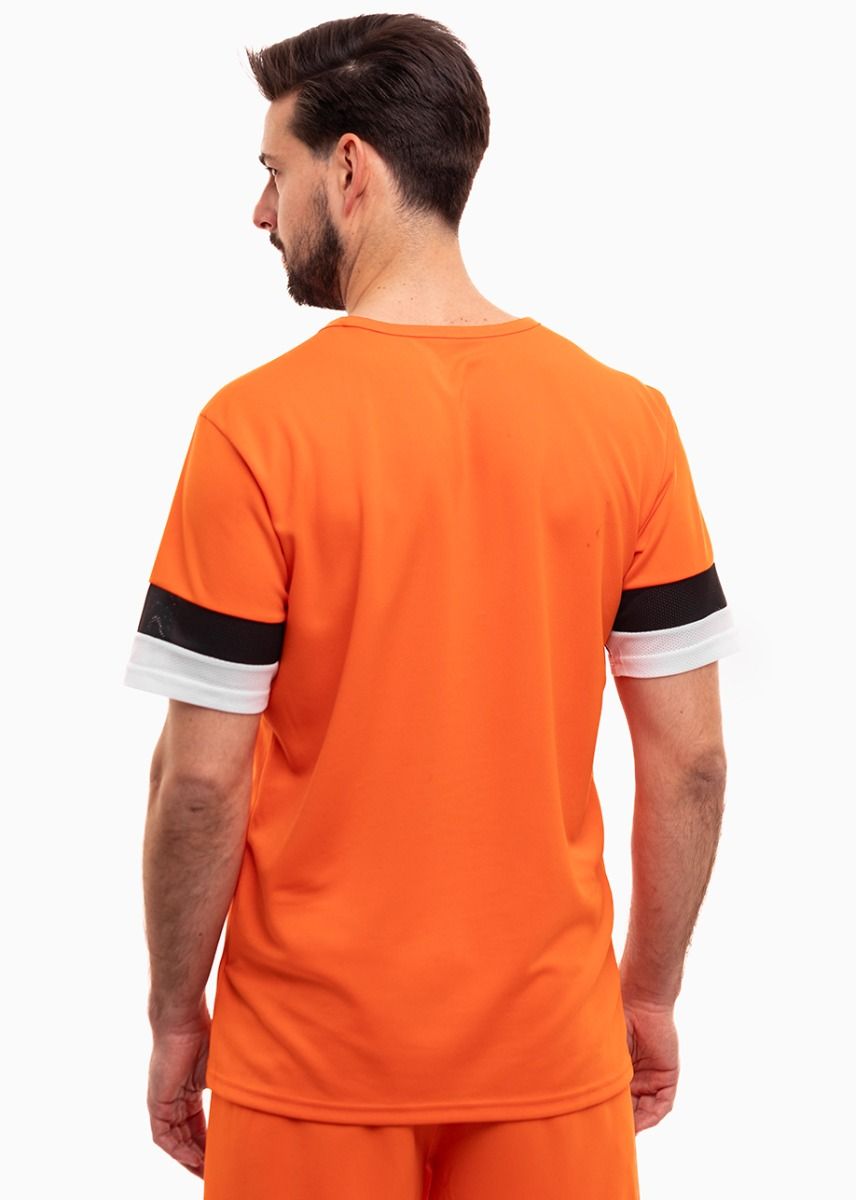 PUMA Set de sport pentru bărbați Tricou Pantaloni scurți teamRISE Jersey 704932 08/704942 08 PUMA Set de sport pentru bărbați Tricou Pantaloni scurți teamRISE Jersey 704932 08/704942 08