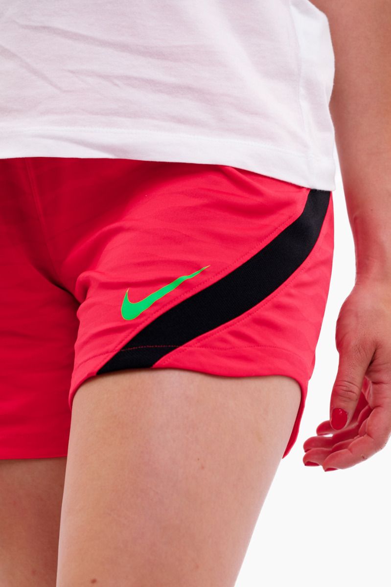 Nike pantaloni scurți femei Dri-FIT Strike CW6095 660