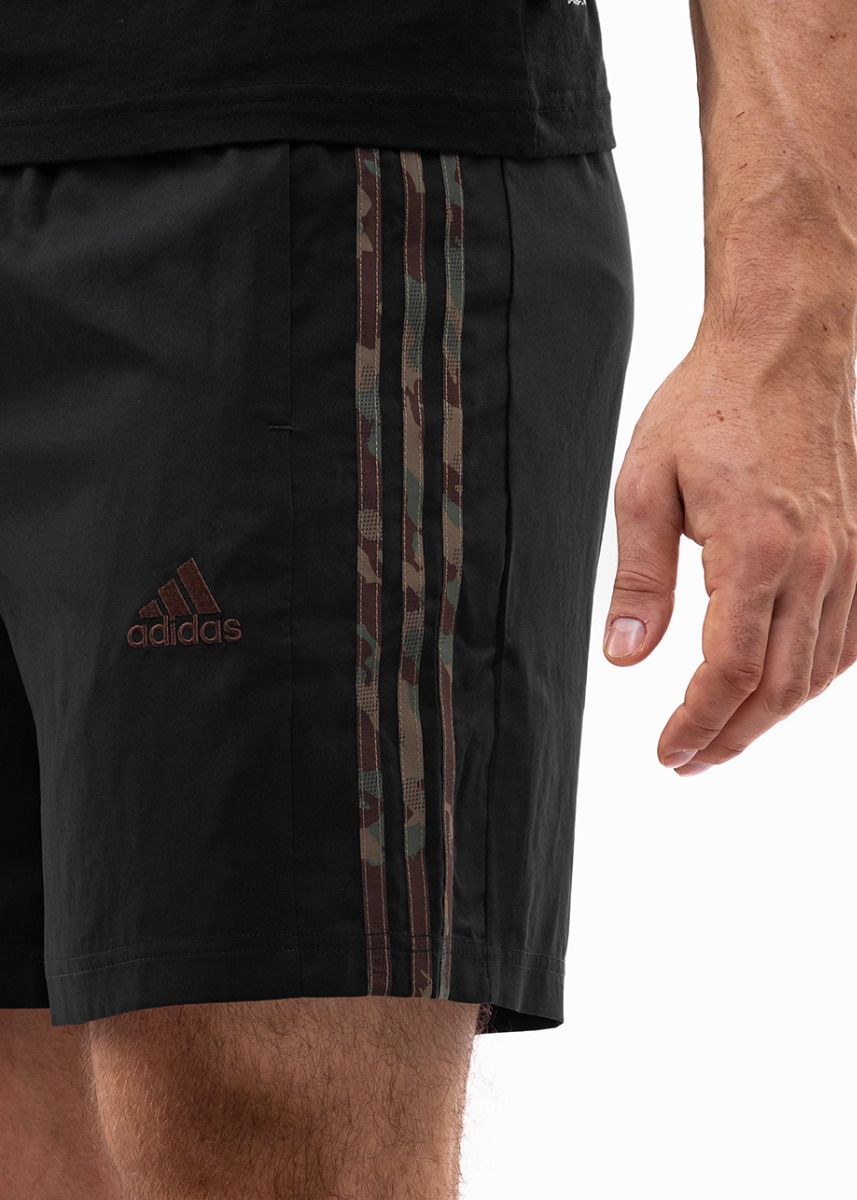 adidas Pantaloni scurți Aeroready Essentials Chelsea 3-Stripes Shorts IC1493