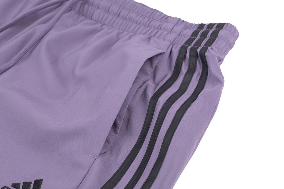 adidas Pantaloni Bărbați Aeroready Essentials Chelsea 3-Stripes Shorts IJ8690