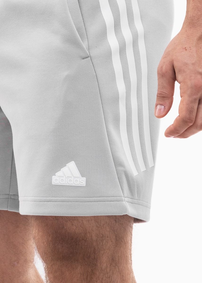 adidas Pantaloni scurți pentru bărbați Future Icons 3-Stripes IR9165