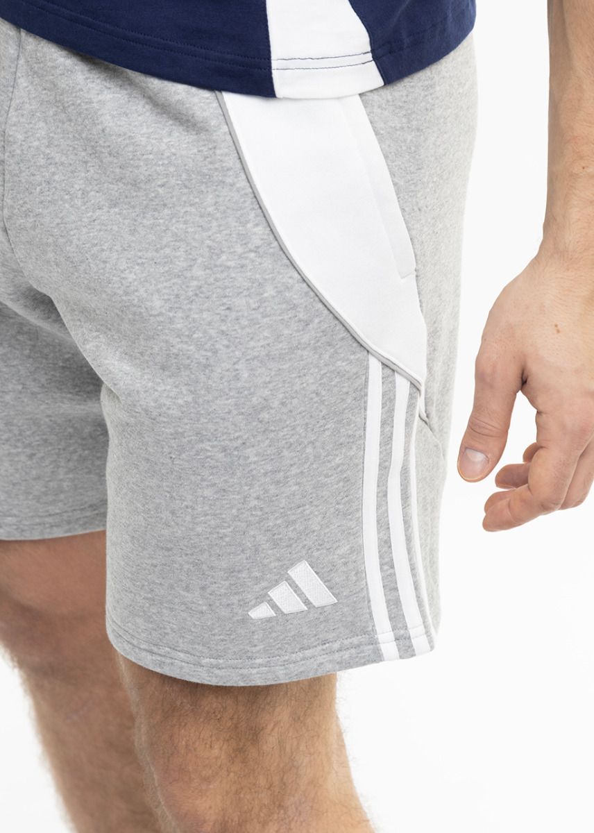 adidas Pantaloni scurți pentru bărbați Tiro 24 sweat IR9308