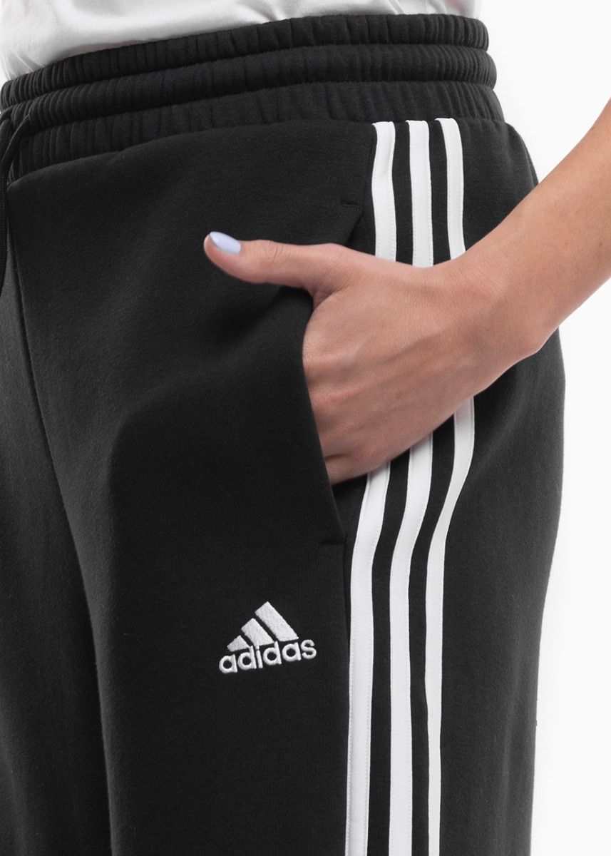 adidas Pantaloni pentru femei Essentials 3-Stripes Open Hem Fleece HZ5748