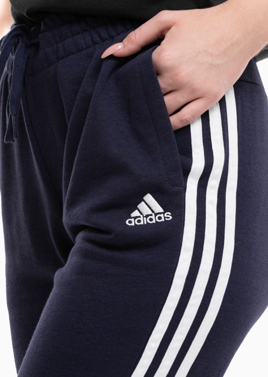 adidas Pantaloni Femei Essentials 3S Slim Tapered Cuffed Pant GM8736