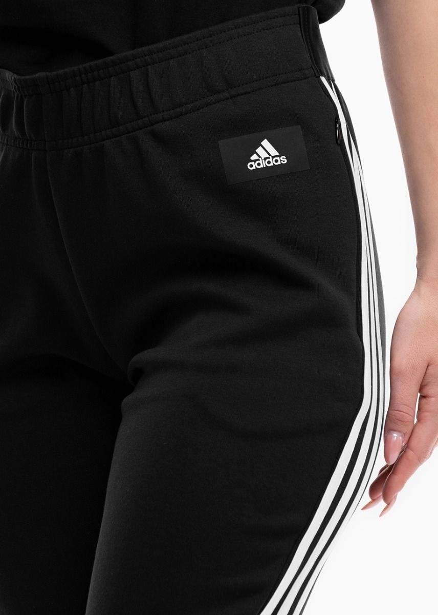 adidas Pantaloni femei Sportswear Future Icons 3S Skinny Pant GU9689