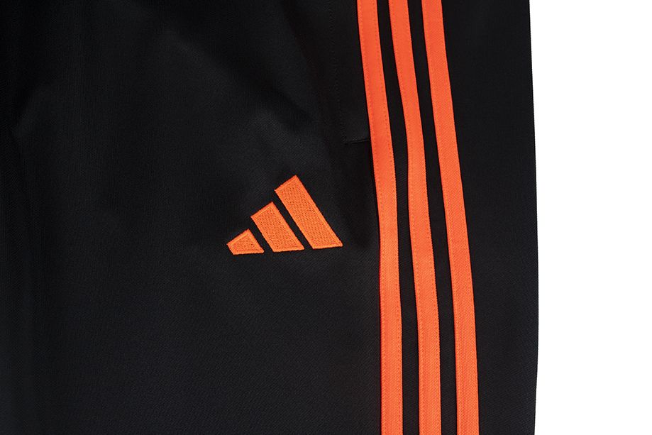 adidas Pantaloni pentru femei Tiro 23 Club Training HZ0189