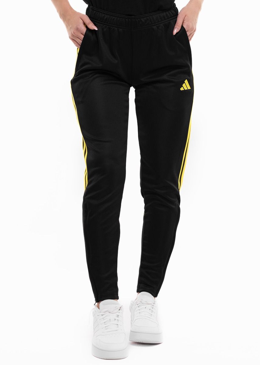 adidas Pantaloni pentru femei Tiro 23 Club Training IC1602