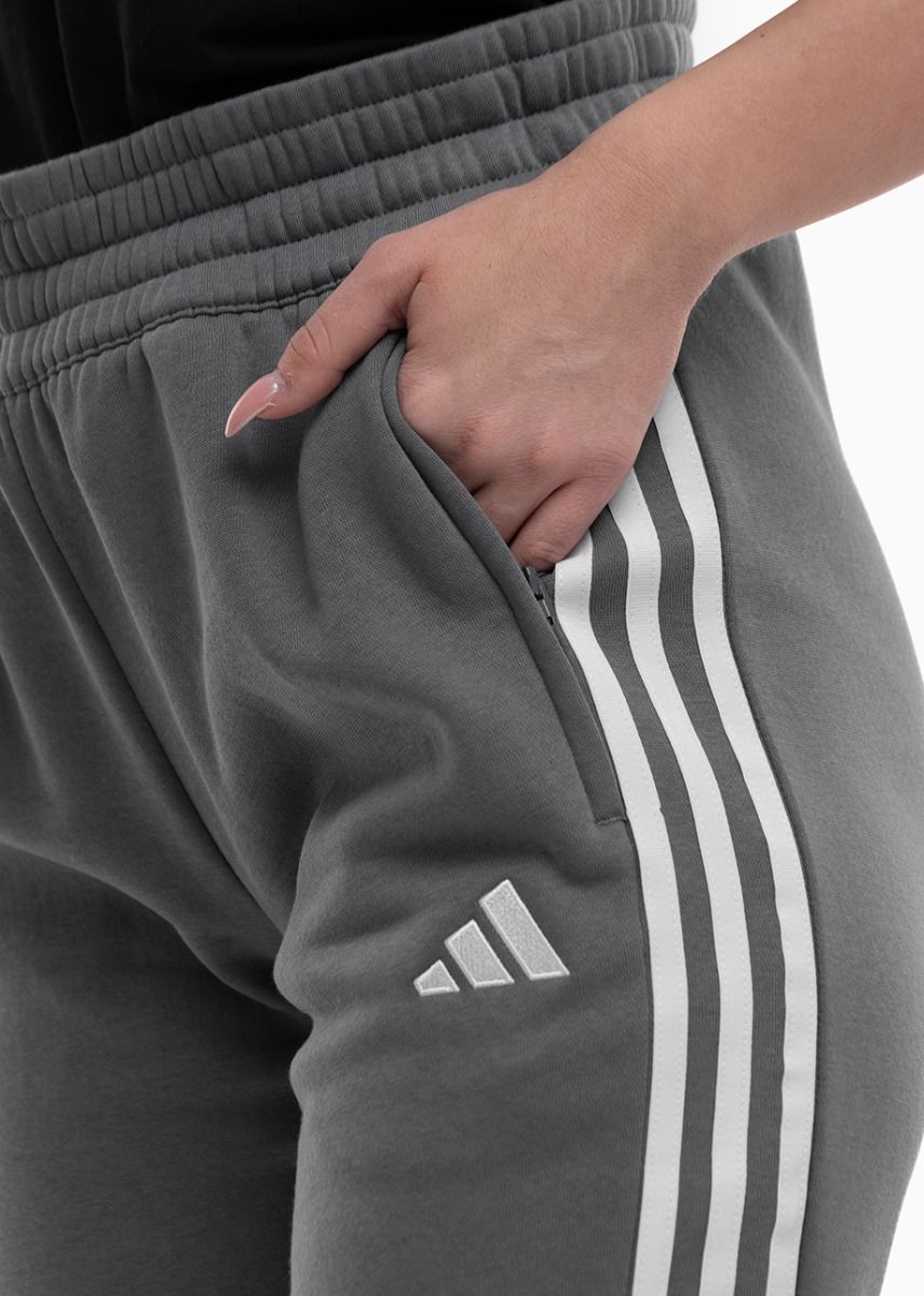 adidas Pantaloni pentru femei Tiro 23 League Sweat HZ3018