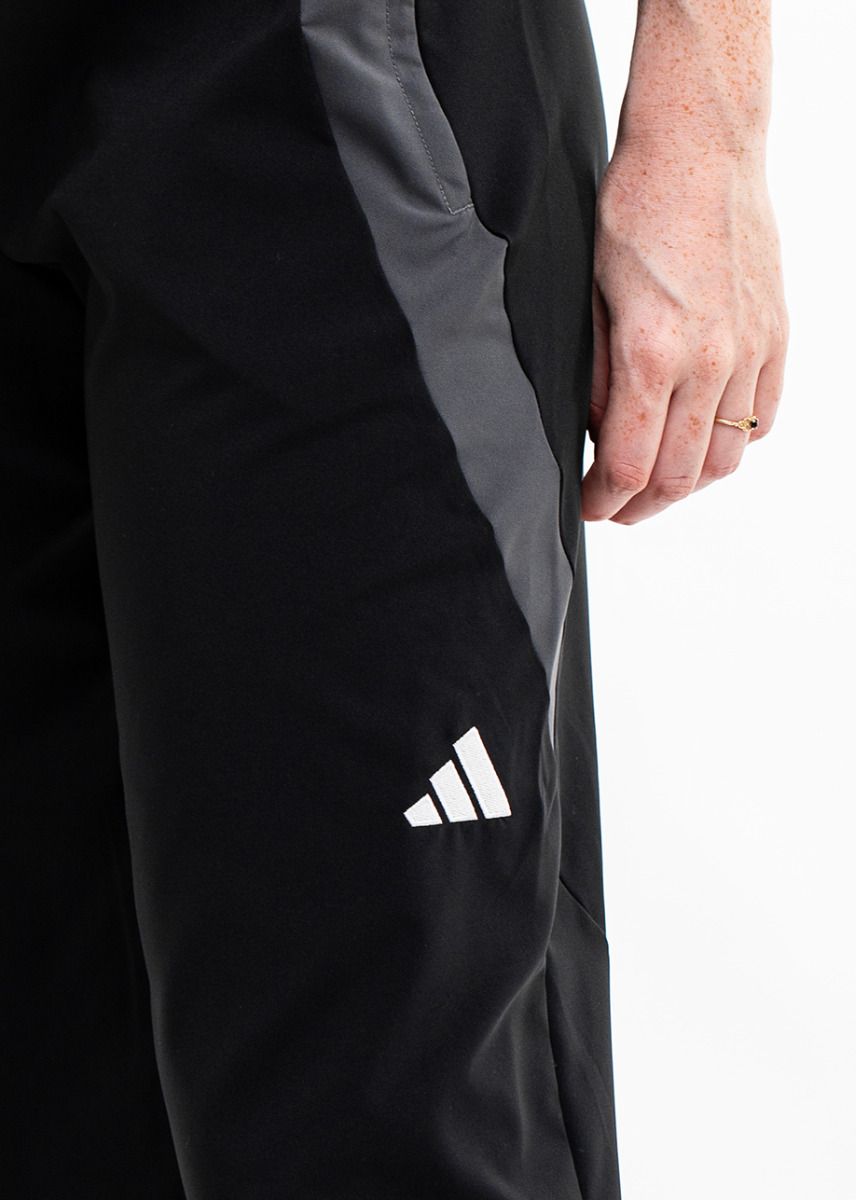 adidas Pantaloni pentru femei Tiro24 Competition Presentation IP7603