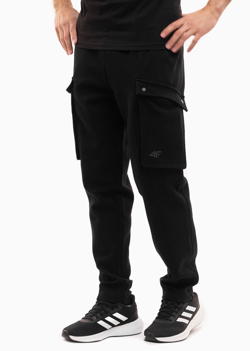 4F Pantaloni bărbați CAS M0990 4FWSS25TTROM0990 20S 4F Pantaloni bărbați CAS M0990 4FWSS25TTROM0990 20S