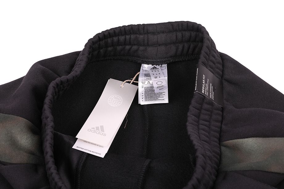 adidas bărbați pantaloni Essentials Camo Print Fleece Pants HL6929