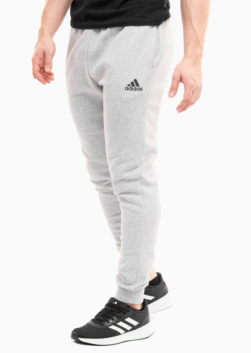 adidas Pantaloni bărbați Essentials Fleece Regular Tapered HL2230