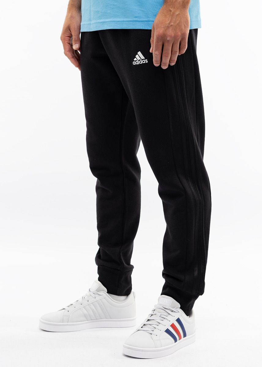 adidas Pantaloni bărbați Essentials French Terry Tapered Cuff 3-Stripes HZ2218