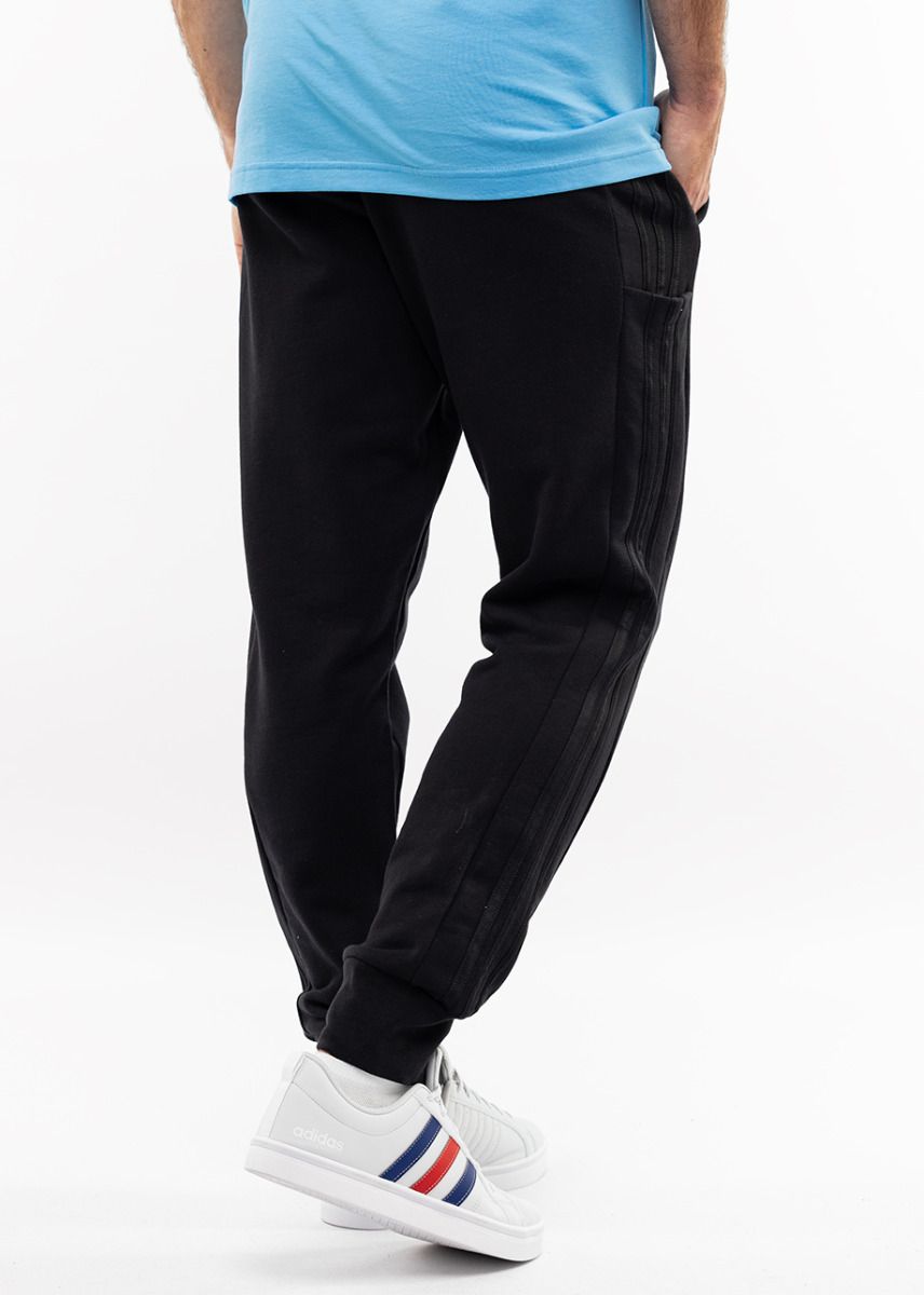 adidas Pantaloni bărbați Essentials French Terry Tapered Cuff 3-Stripes HZ2218