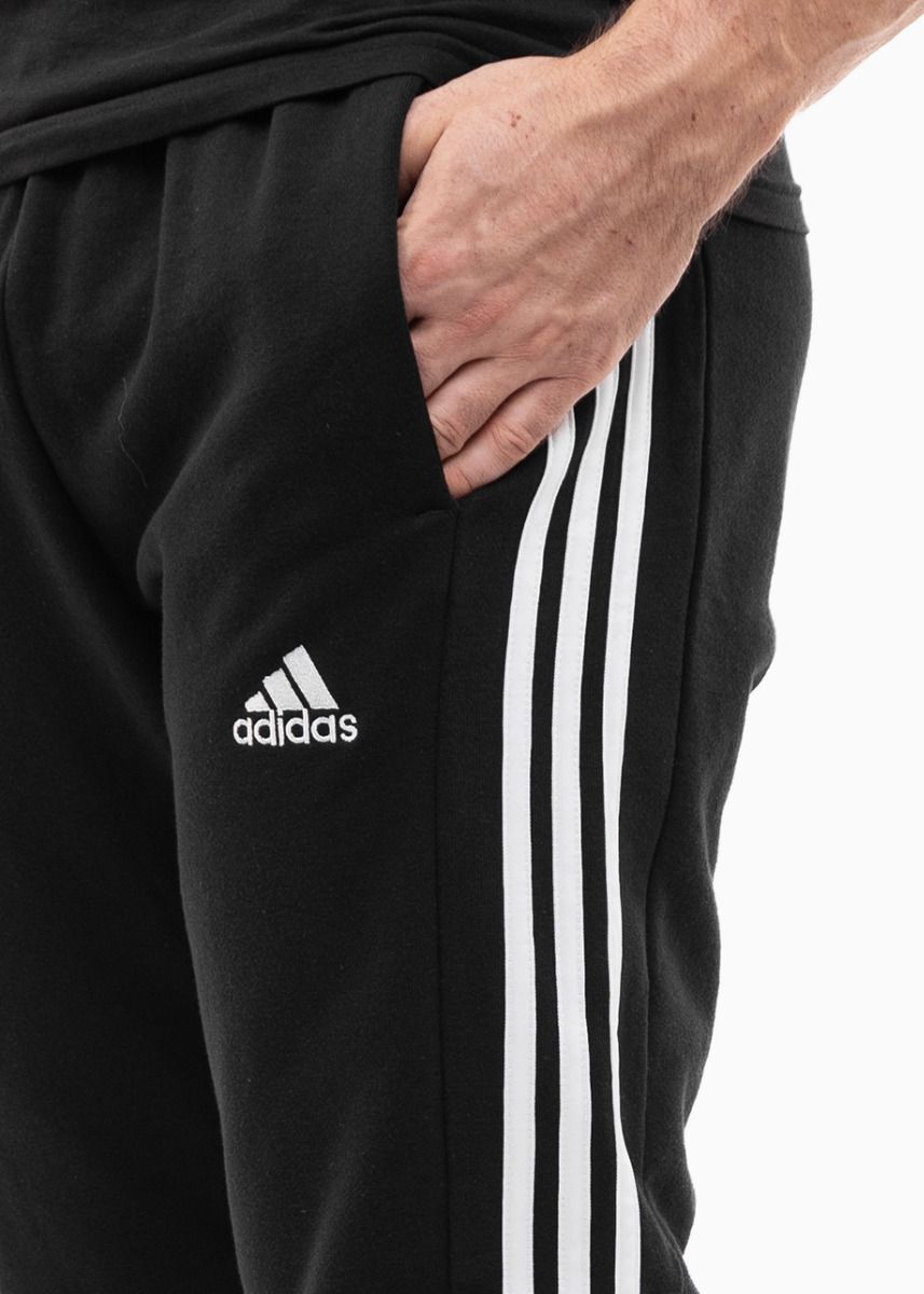 adidas Pantaloni bărbați Essentials FT Cuff 3-Stripes IC0050