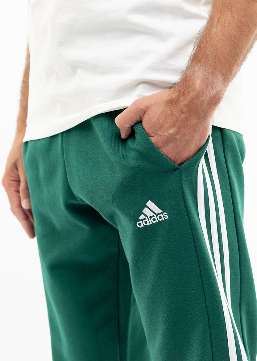 adidas Pantaloni bărbați Essentials French Terry Tapered Cuff 3-Stripes IS1392