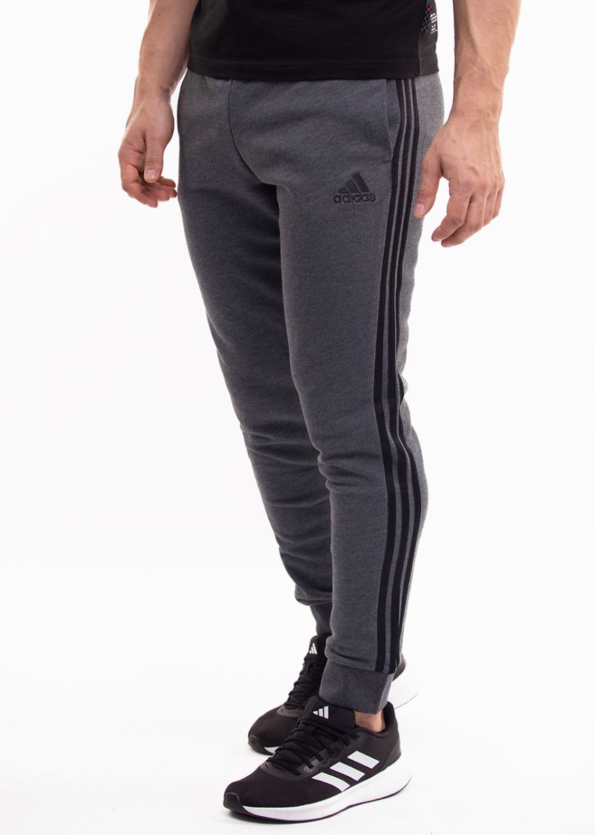 adidas Pantaloni Pentru Bărbați Essentials French Terry Tapered Cuff 3-Stripes Pants H12256