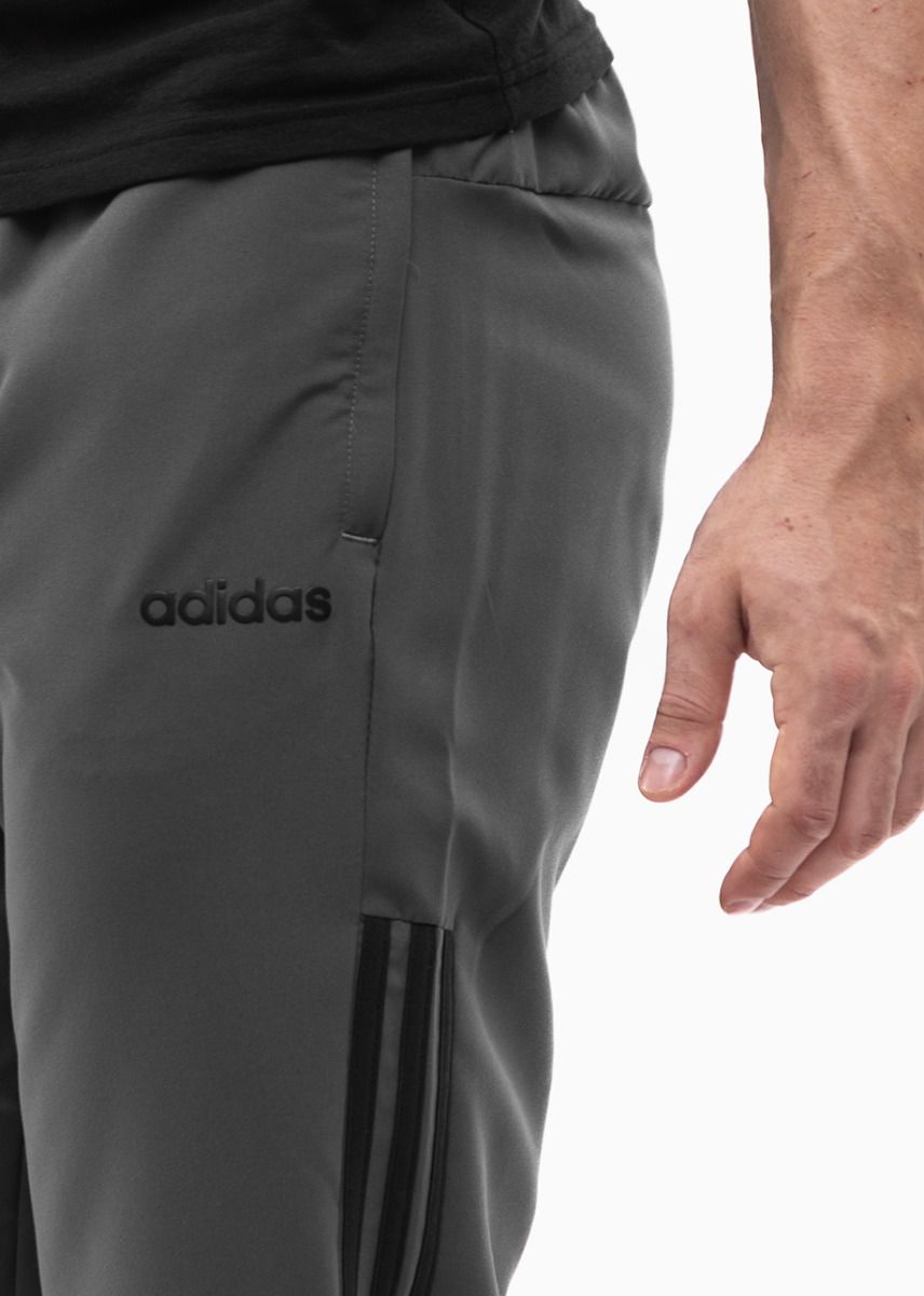 adidas bărbați pantaloni Essentials Samson Joggers EE2327