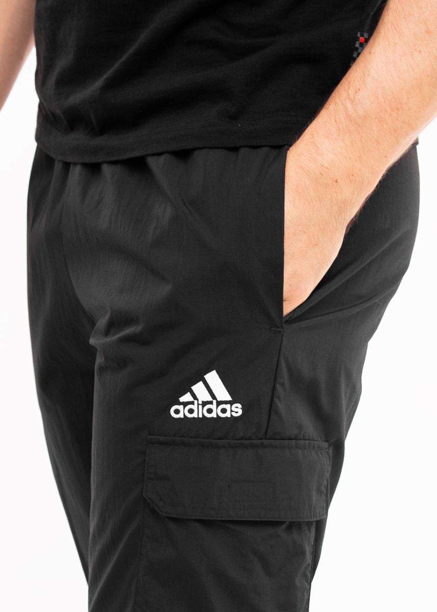 adidas Pantaloni Bărbați Essentials Small Logo Woven Cargo 7/8 Pants HE1859