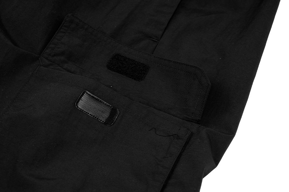 adidas Pantaloni Bărbați Essentials Small Logo Woven Cargo 7/8 Pants HE1859 EUR S OUTLET adidas Pantaloni Bărbați Essentials Small Logo Woven Cargo 7/8 Pants HE1859 EUR S OUTLET