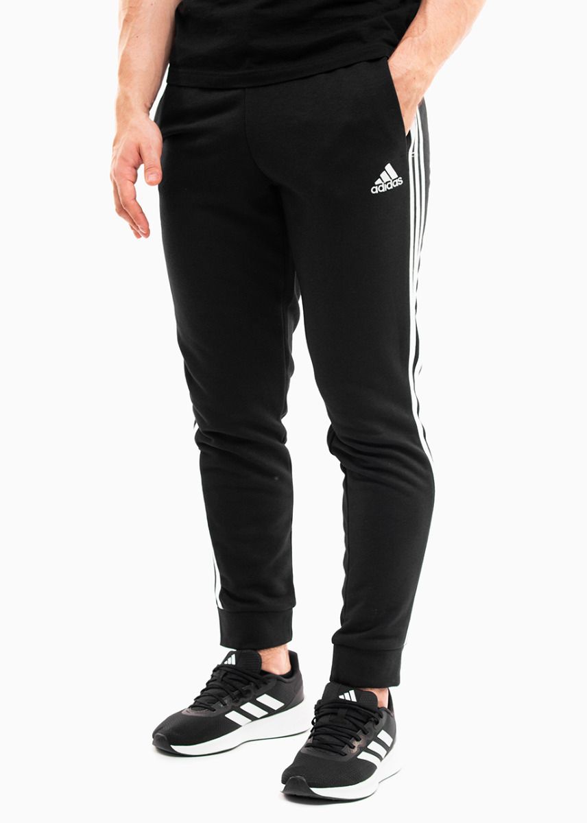 adidas Pantaloni Bărbați Essentials Tapered Cuff 3 Stripes GK8831