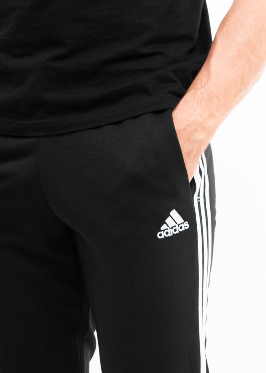 adidas Pantaloni Bărbați Essentials Tapered Cuff 3 Stripes GK8831