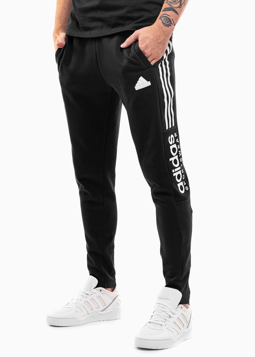 adidas Pantaloni bărbați House of Tiro Fleece IW0171