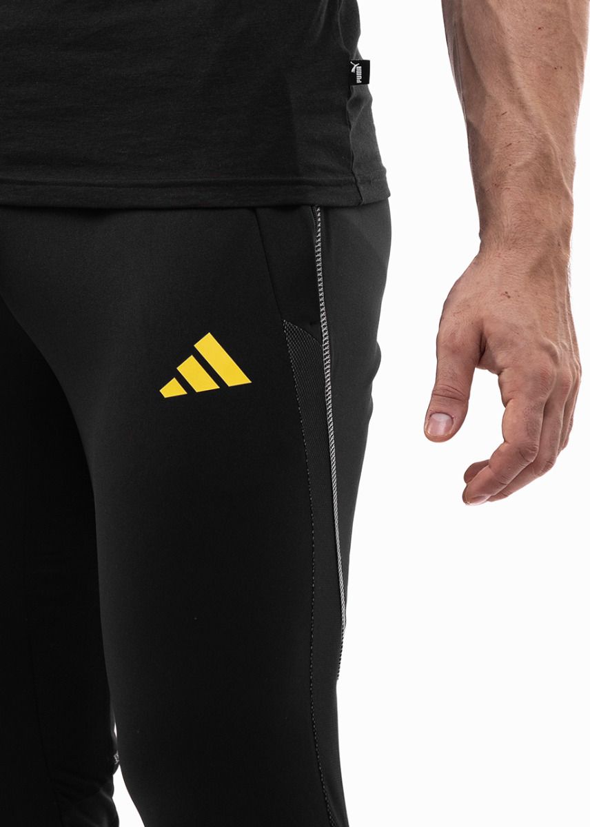 adidas Pantaloni pentru barbati Tiro 23 Competition Training HU1317