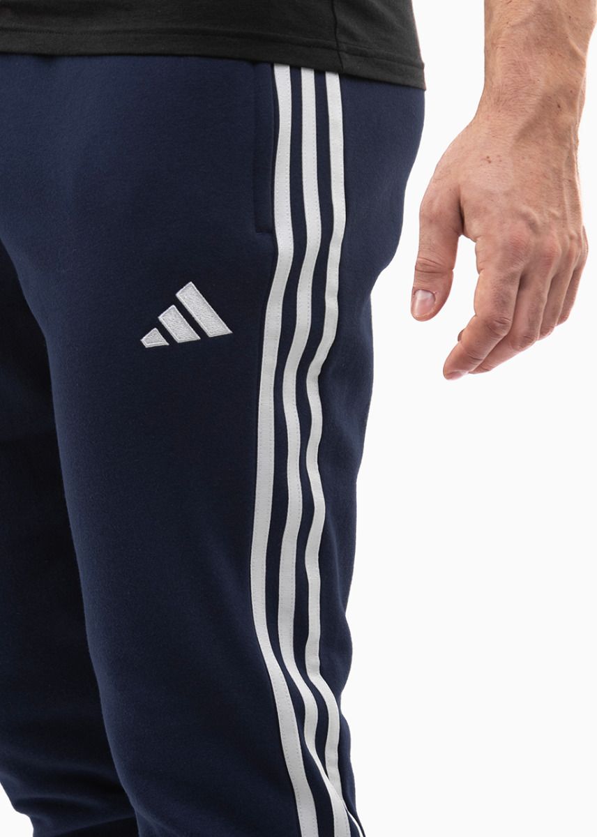 adidas Pantaloni pentru barbati Tiro 23 League Sweat Tracksuit HS3612