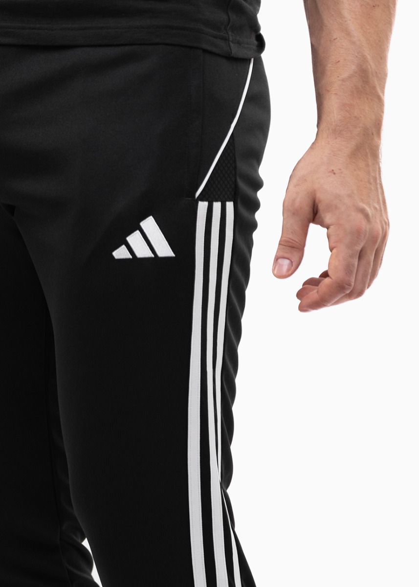 adidas Pantaloni pentru barbati Tiro 23 League Training HS7230 EUR M OUTLET adidas Pantaloni pentru barbati Tiro 23 League Training HS7230 EUR M OUTLET