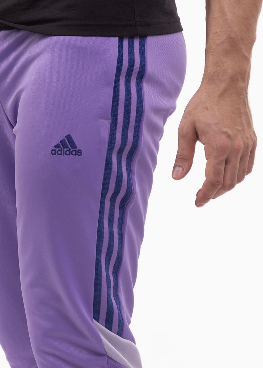 adidas Pantaloni pentru barbati Tiro HS1034