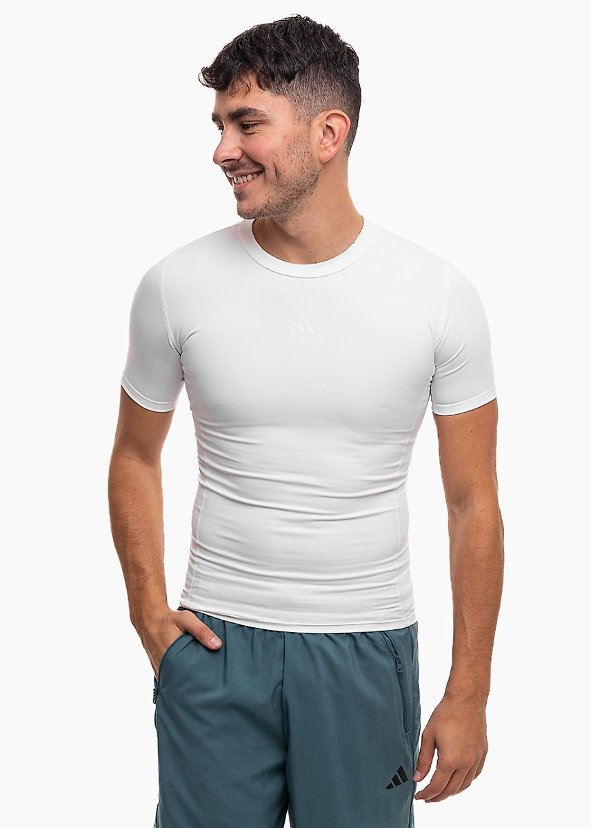 adidas Tricou bărbați Techfit Short Sleeve Tee JP4675