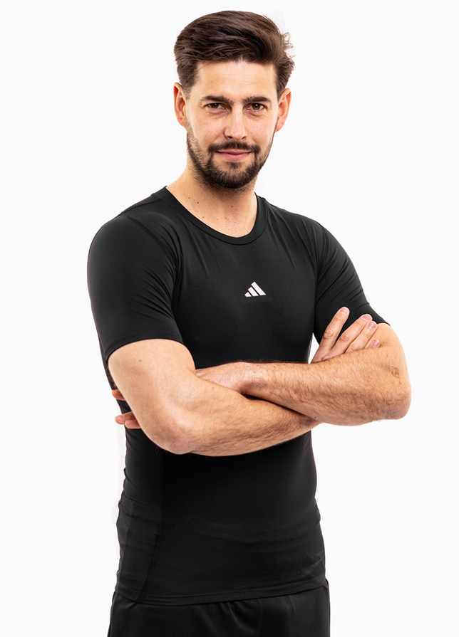adidas Tricou pentru bărbați Techfit Short Sleeve Tee JP4674 adidas Tricou pentru bărbați Techfit Short Sleeve Tee JP4674