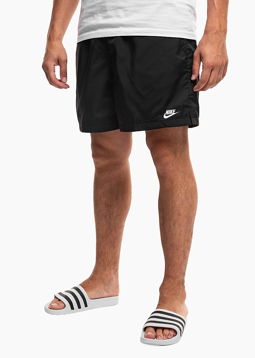 Pantaloni scurți bărbați Nike Club FN3307 010