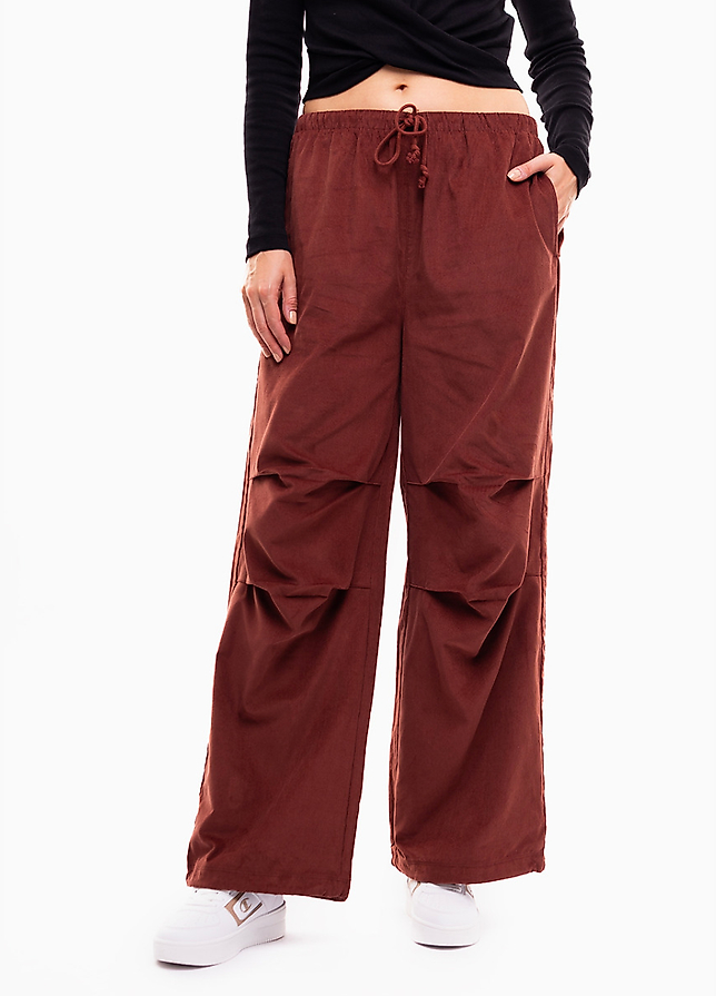 Champion Pantaloni de damă Parachute 117432 MS524 Champion Pantaloni de damă Parachute 117432 MS524