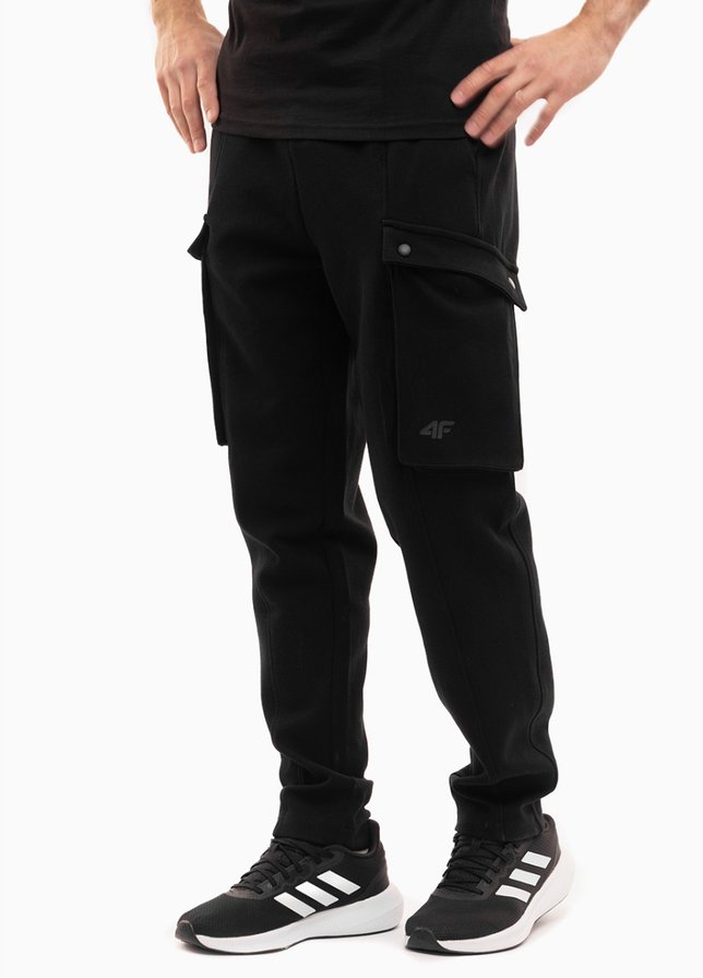 4F Pantaloni bărbați CAS M0990 4FWSS25TTROM0990 20S 4F Pantaloni bărbați CAS M0990 4FWSS25TTROM0990 20S