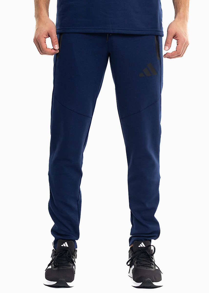 adidas Pantaloni bărbătești Tiro 26 Travel Sweat Pant KF6073